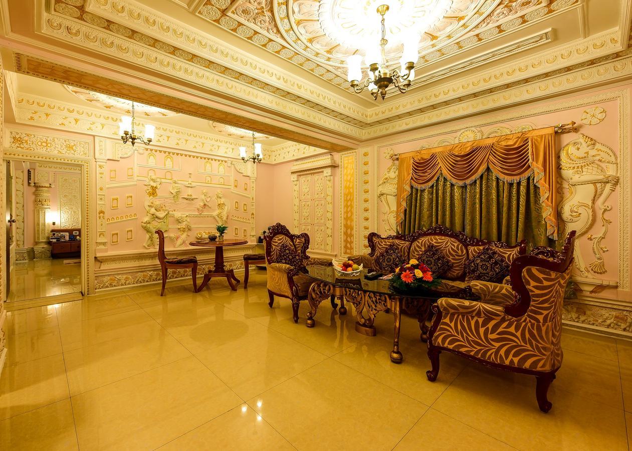 Hotel Ambica Empire Chennai Eksteriør billede